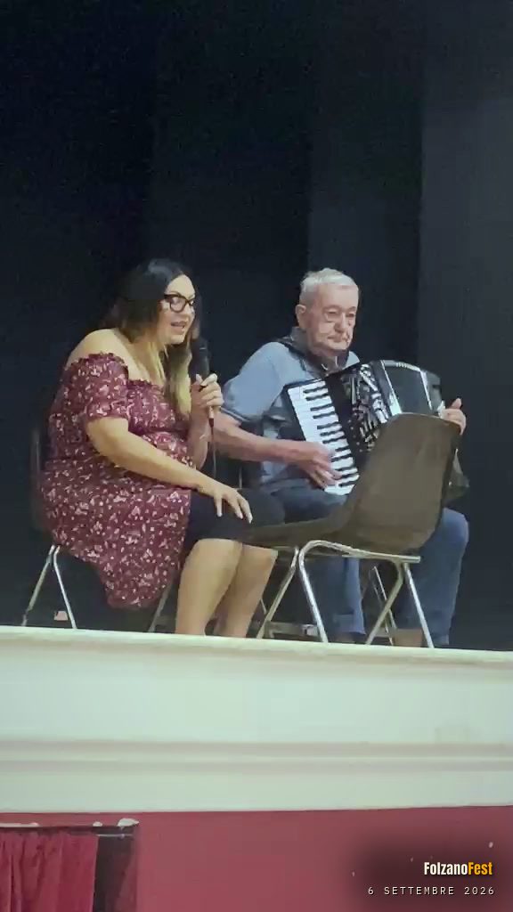 Stefania Martin e Franco Bosio sul palco, durante l’ultima canzone