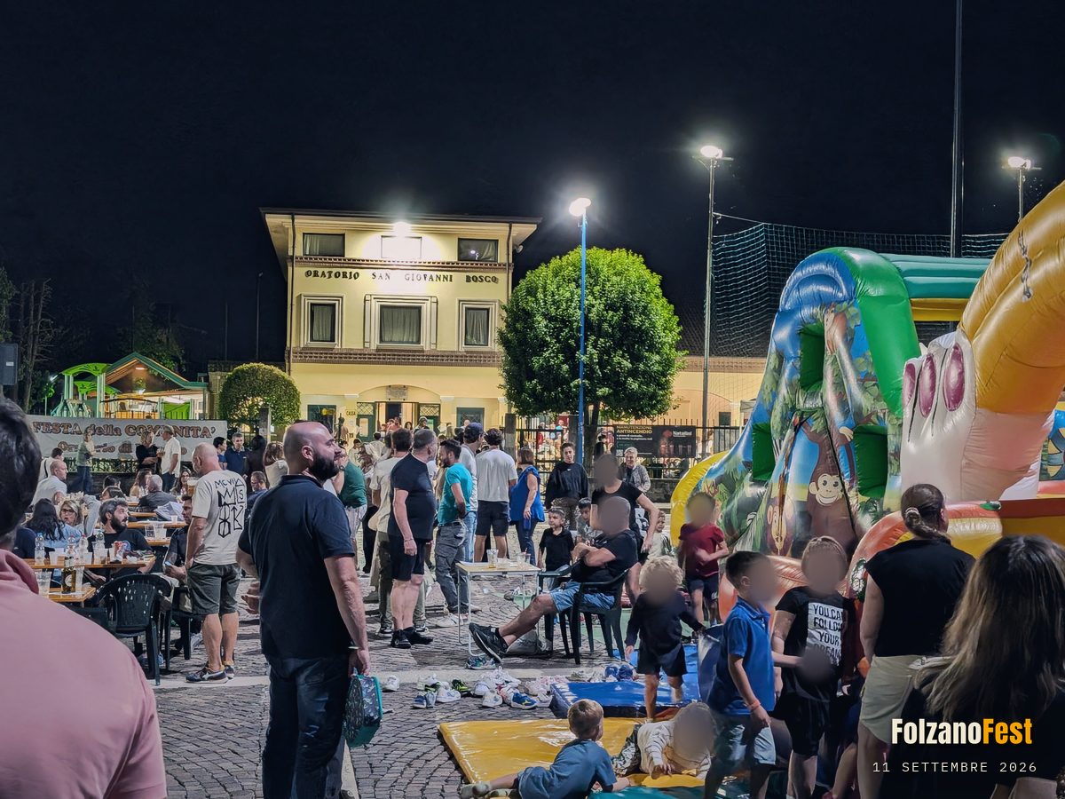 La piazza, poco prima del concerto