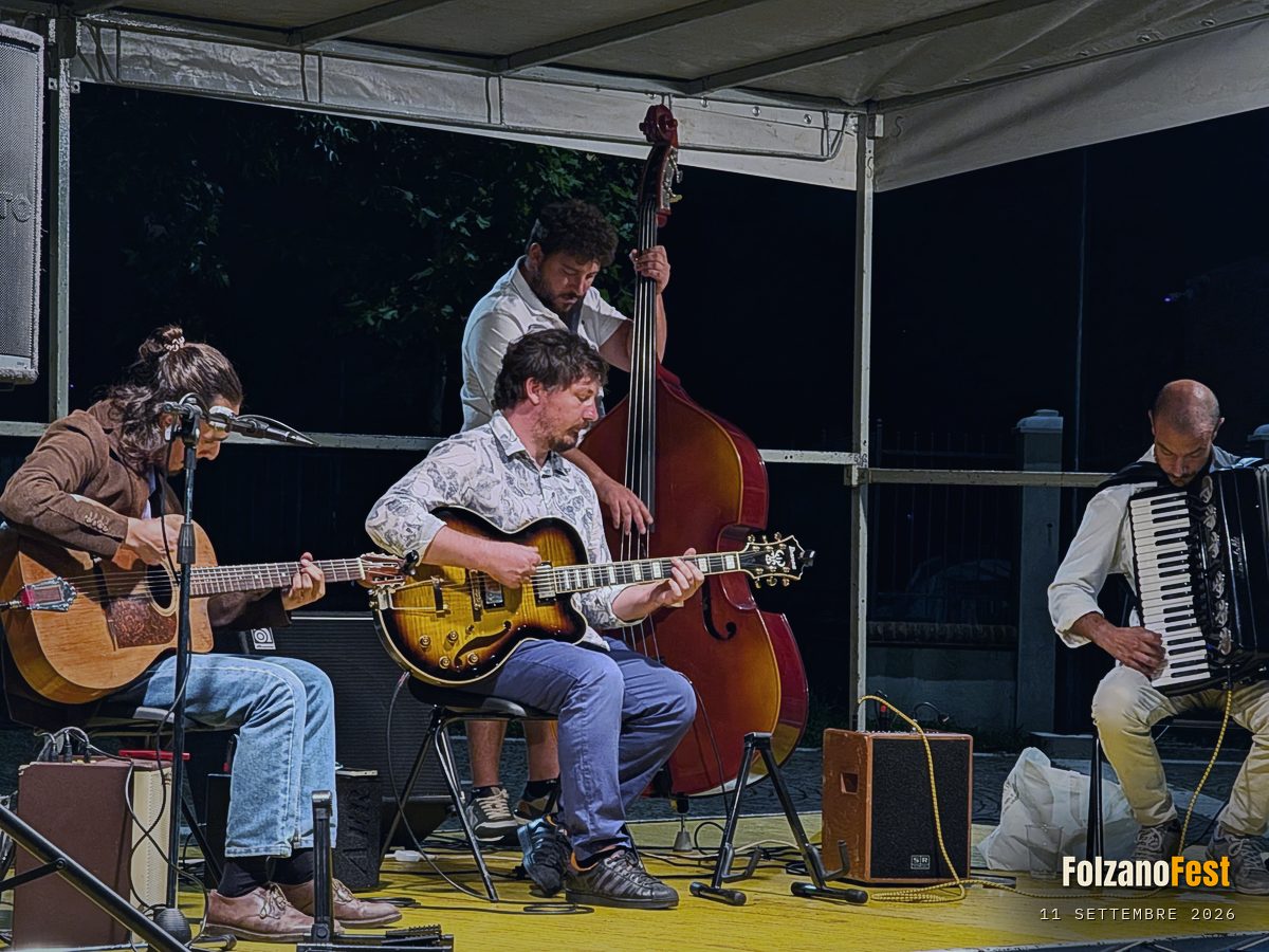 Il quartetto, appena salito sul palco