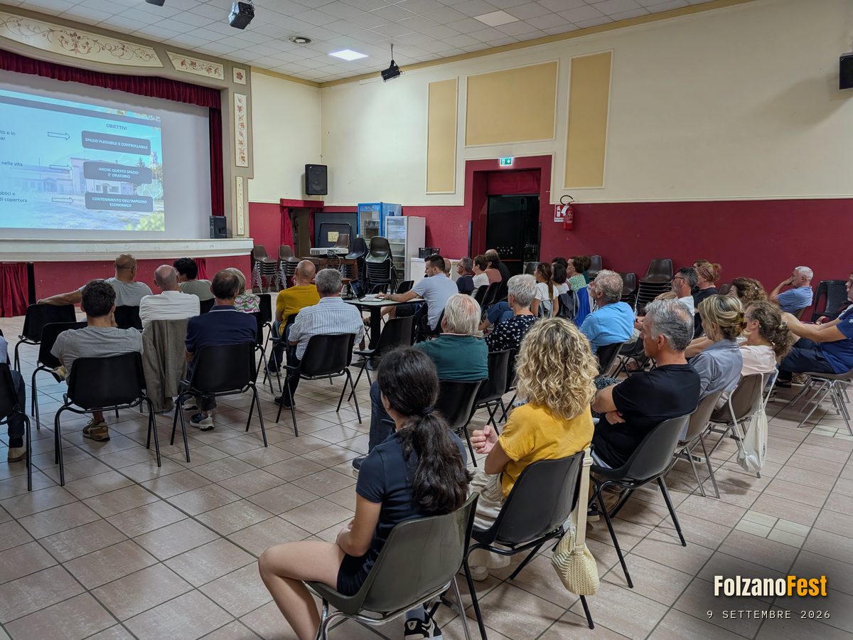 La sala, con la presentazione appena cominciata